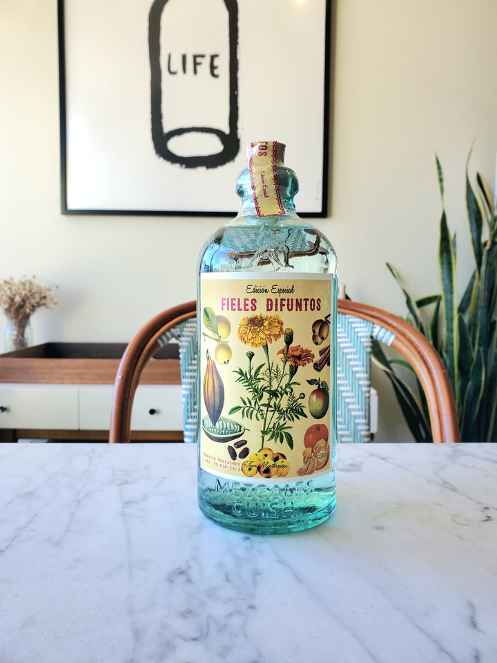 Mezcal Cuish, Destilado de Agave, Fieles Difuntos, Oaxaca, Mexico